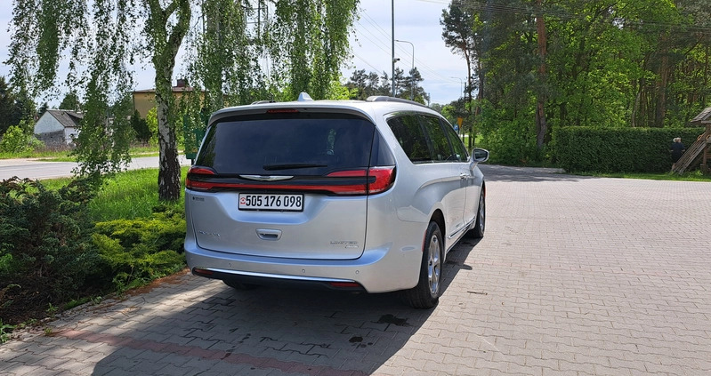 Chrysler Pacifica cena 187900 przebieg: 35000, rok produkcji 2022 z Szczecin małe 667